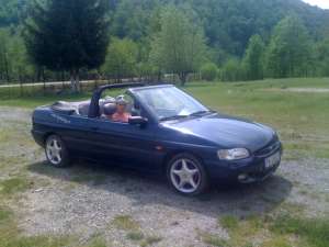 Vand DECAPOTABILA Ford escort