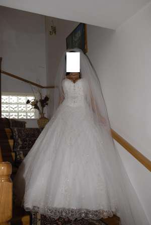Vand rochie mireasa Demetrios