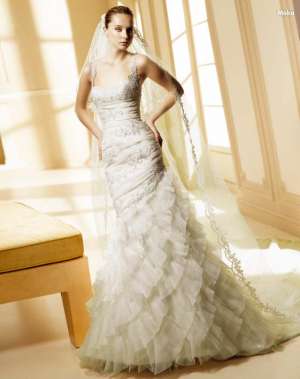 Vand rochie de mireasa La Sposa