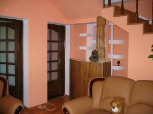 Vand vila S+P+E+M,  in Petrosani,  jud HD