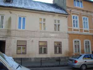 Vand/Schimb cu Bucuresti,  ap 2 cam in casa ultracentral Brasov