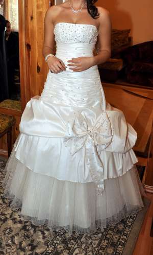 Vand rochie mireasa