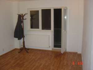 VANZARE 3 CAMERE MILITARI CONSTRUCTIE 1982