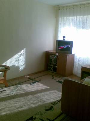 inchiriez apartament pe perioada lunga