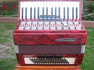 Vand acordeon Weltmeister Serino.