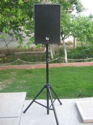 Vand boxe active Electrovoice Sxa-250.