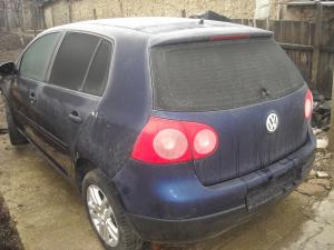 Vand vw Golf 5 avariat sau dezmembrezz vw golf v