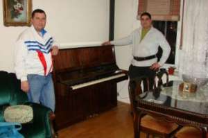 transport ieftin pianine,   case de bani
