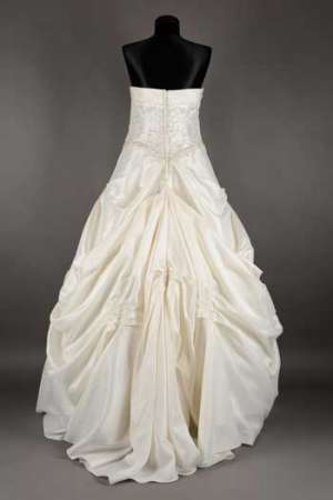 rochie de mireasa Alicia James de inchiriat