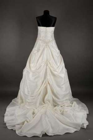 rochie de mireasa Alicia James de inchiriat