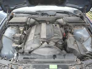dezmembrez bmw e39 2000 touring