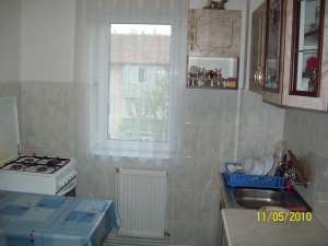 Vand sau Schimb ap 2 cam cu 3 cam sau casa in Campina ofer dif