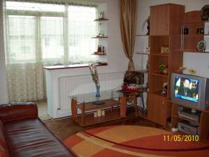 Vand sau Schimb ap 2 cam cu 3 cam sau casa in Campina ofer dif