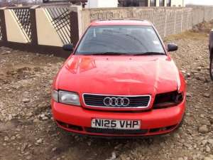 Dezmembrez audi a4 1. 8i ,  1996 ,  nerulata in romania ,  masina este aproape completa . . . orice 