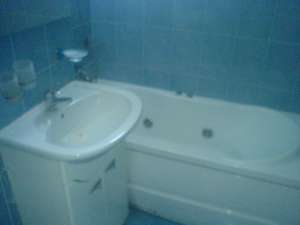 VAND APARTAMENT-2 CAMERE-SUPER OFERTA