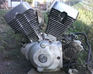 piesa de schimb- motor yamaha virago 500 complet,    carburator,    centralinasi altele.