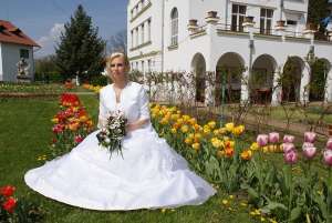 Vand rochie de mireasa alba design Italian