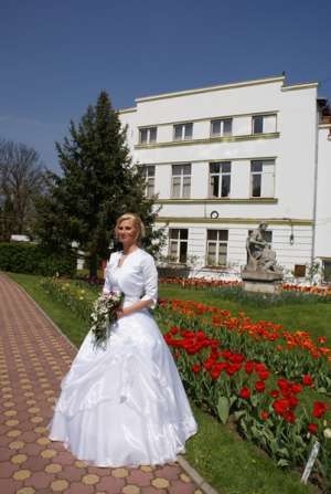 Vand rochie de mireasa alba design Italian