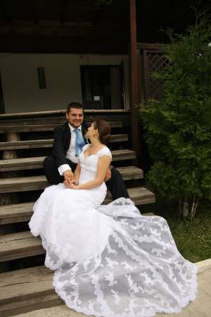 Rochie mireasa alba din dantela marimea 40