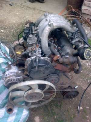 vand motor ford tranzit compet echipat +cutie sau separat componente.