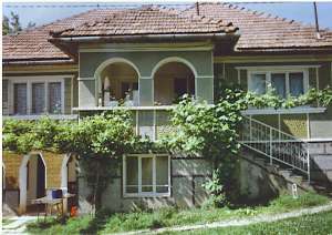 Vand casa in  localitatea Valea Chioarului, Maramures.Zona excelenta