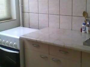 INCHIRIERE GARSONIERA DRISTOR METROU STRADAL