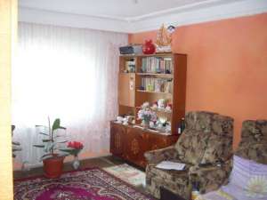 Vand apartament 2 camere decomandat in Navodari