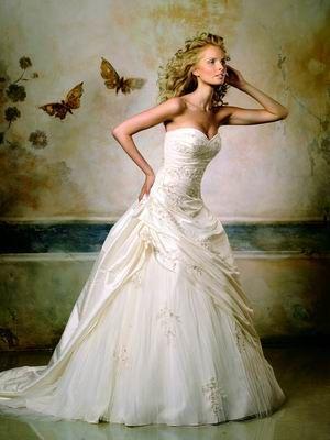 Rochie Pronovias de inchiriat