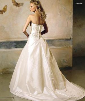 Rochie Pronovias de inchiriat