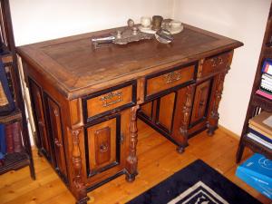 vand piese de mobilier vechi