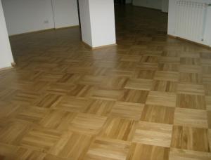 Raschetare parchet . Parchetar