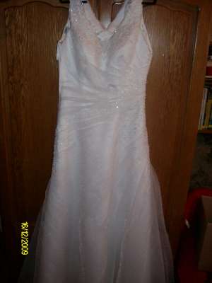 vand rochie mireasa