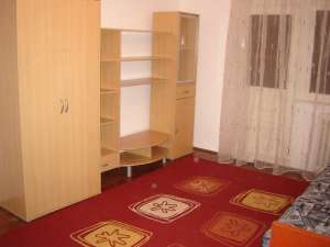Inchiriez apartament Arad