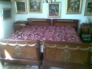 DORMITOR FRANTA ( AMPER ) VECHIME 100 ANI