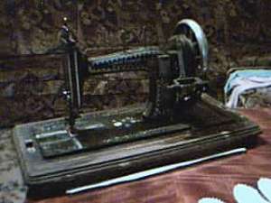 SUPER OFERTA!!!!!!!!!!VAND MASINA DE CUSUT MARCA UNICAT-Leopold Keppich Bucarest 1886-MARQUE DEPOSEE