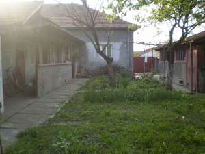 OCAZIE DE VANZARE CASA ZONA PARNEAVA
