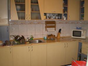 OCAZIE DE VANZARE CASA ZONA PARNEAVA