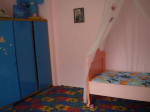OCAZIE DE VANZARE CASA ZONA PARNEAVA