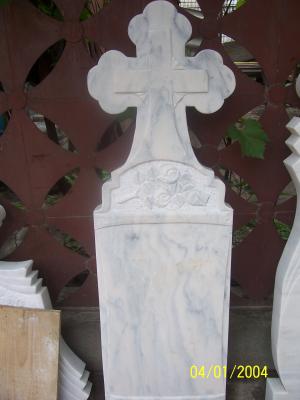 Monumente funerare