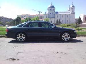 Audi A8 2.8 V6 Business Limousine