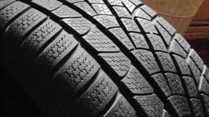 ANVELOPE PIRELLI 235/45/17 DE IARNA IMPECABILE