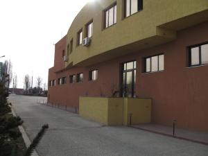Inchiriere depozite ,   i platforma betonata si birouri