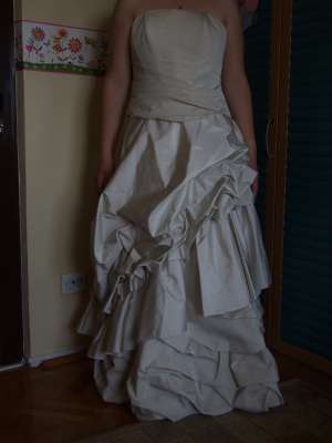 Vand rochie de mireasa deosebita