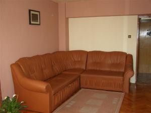 VAND APARTAMENT 2 CAMERE CAMPINA