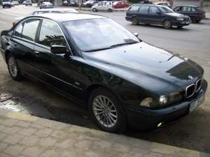 vand sau schimb ( CU AUTO MAI IEFTIN) bmw 520 d- 2003