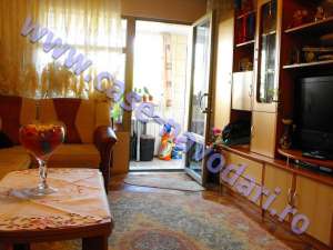De vanzare apartament 3 camere Navodari