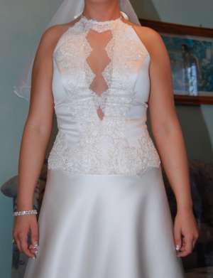 vand rochie de mireasa