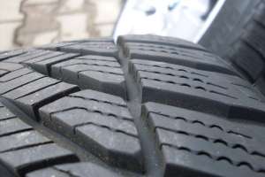 Jante BMW seria 3 -17� cu anvelope goodyer si bridgestone