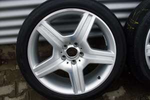Jante MERCEDES-BENZ S-Klasse AMG � 19� cu anvelope dunlop