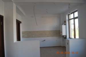 3 CAMERE OTOPENI